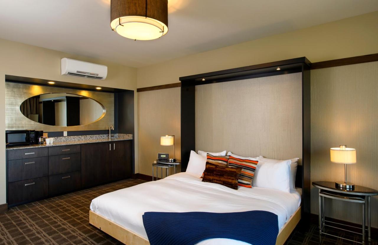 Tetherow Hotel Deschutes River Woods Екстериор снимка