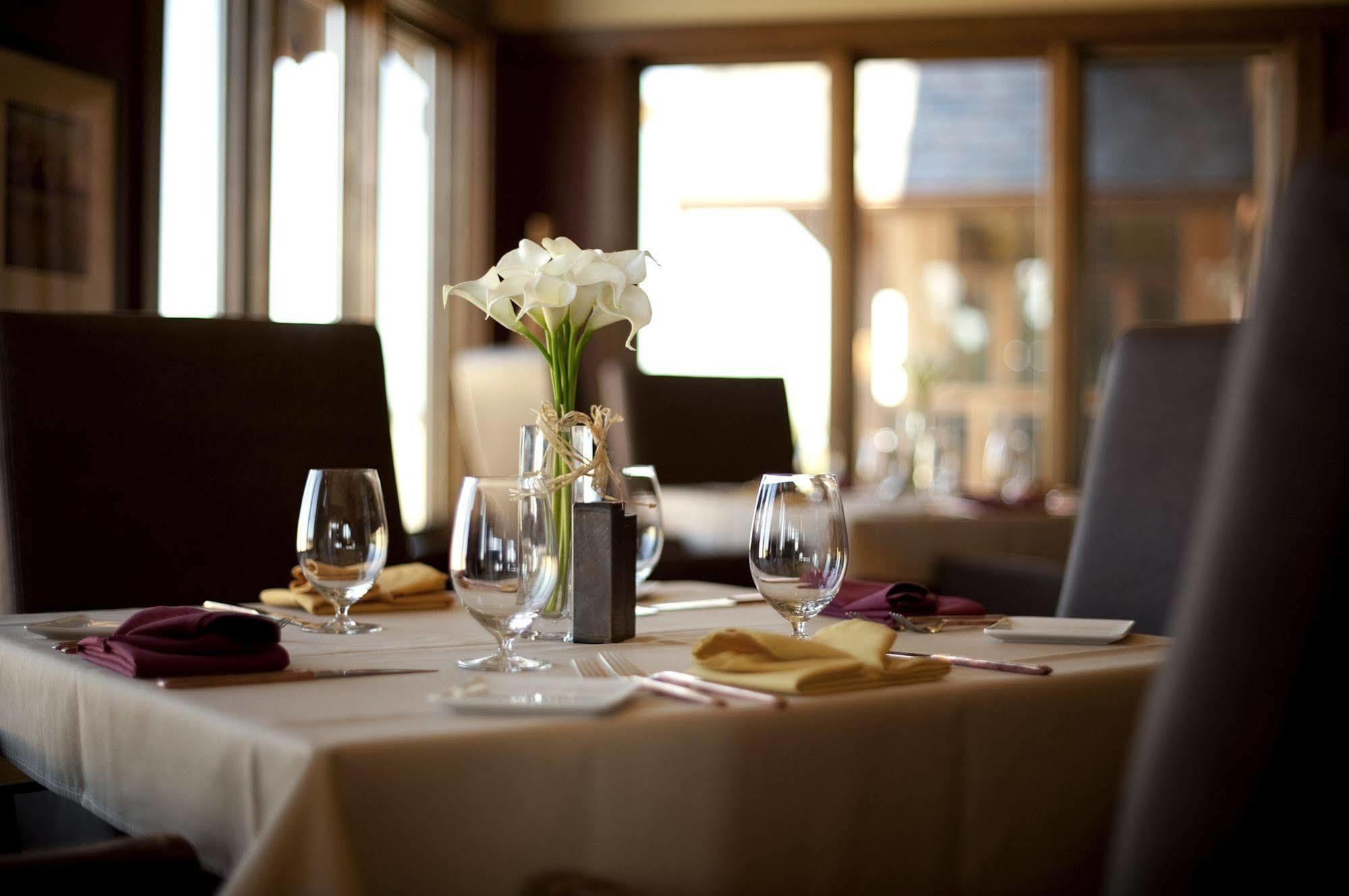 Tetherow Hotel Deschutes River Woods Екстериор снимка