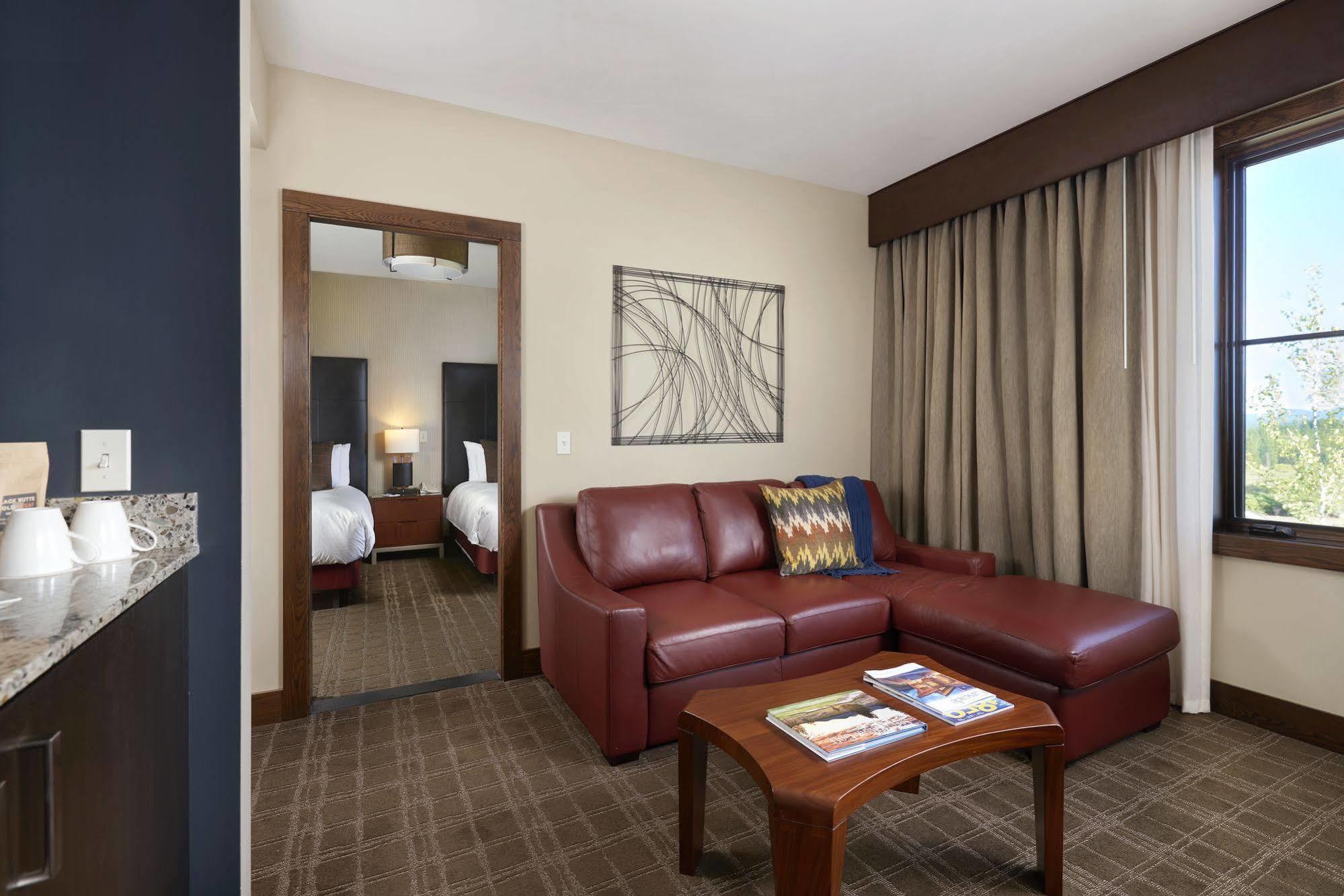 Tetherow Hotel Deschutes River Woods Екстериор снимка