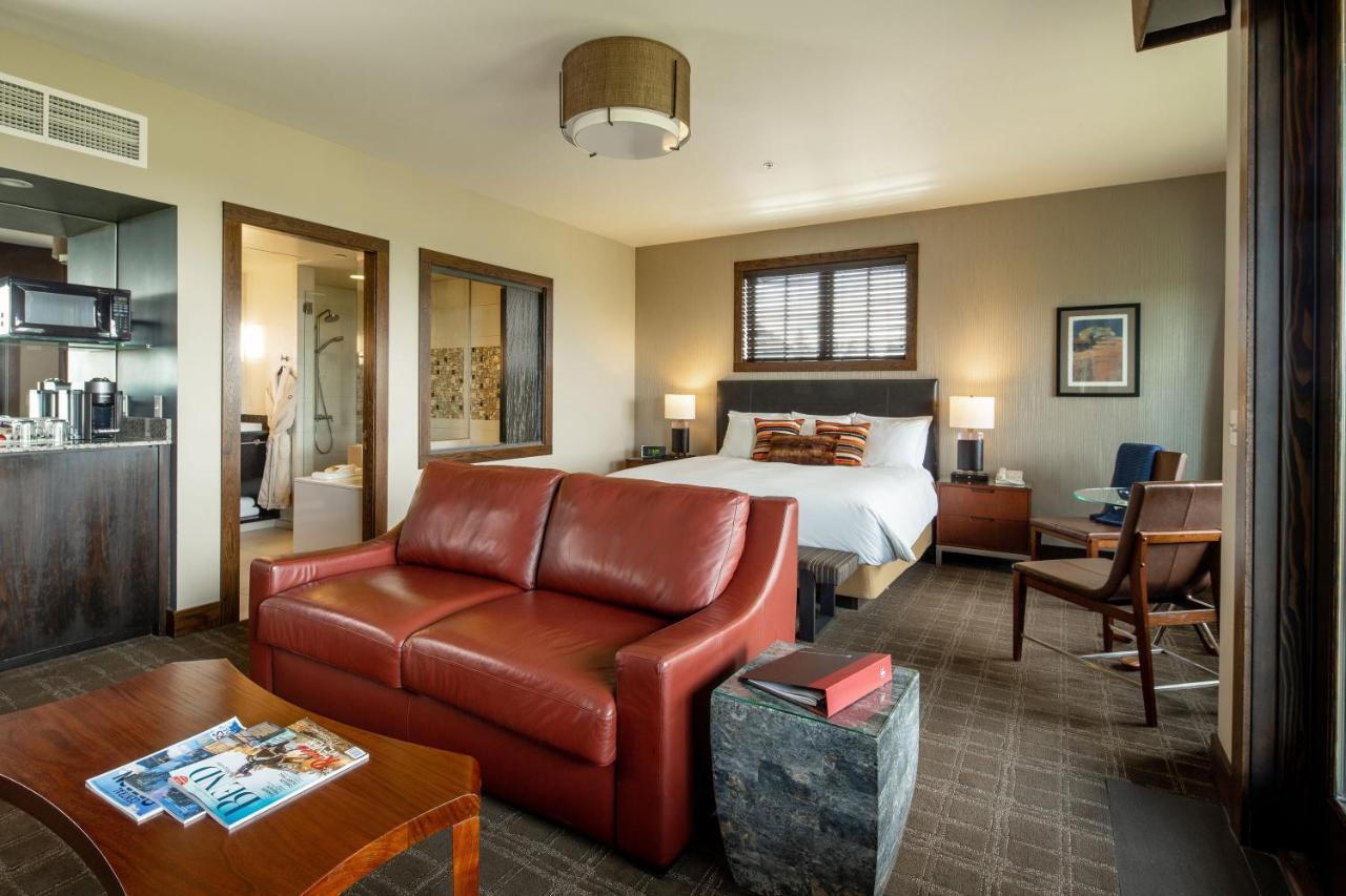 Tetherow Hotel Deschutes River Woods Екстериор снимка